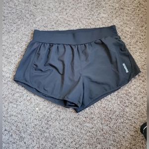 Reebok Play Dry Training Shorts Size L Black Pink inside. Key Pocket